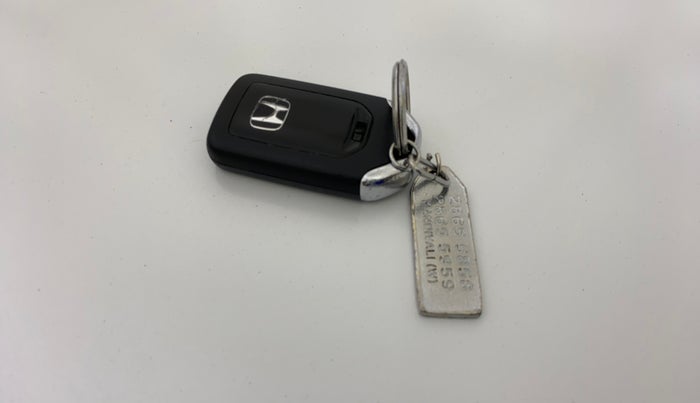 2016 Honda City 1.5L I-VTEC VX, Petrol, Manual, 41,770 km, Key Close Up