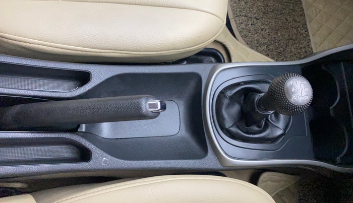 2017 Honda City 1.5L I-VTEC V MT, Petrol, Manual, 51,242 km, Gear Lever