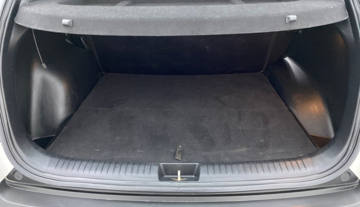 2018 Hyundai Creta 1.6 SX CRDI, Diesel, Manual, 71,226 km, Boot Inside View