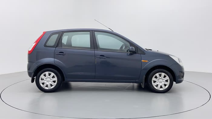 2012 Ford Figo 1.4 ZXI DURATORQ, Diesel, Manual, 1,09,956 km, Right Side View