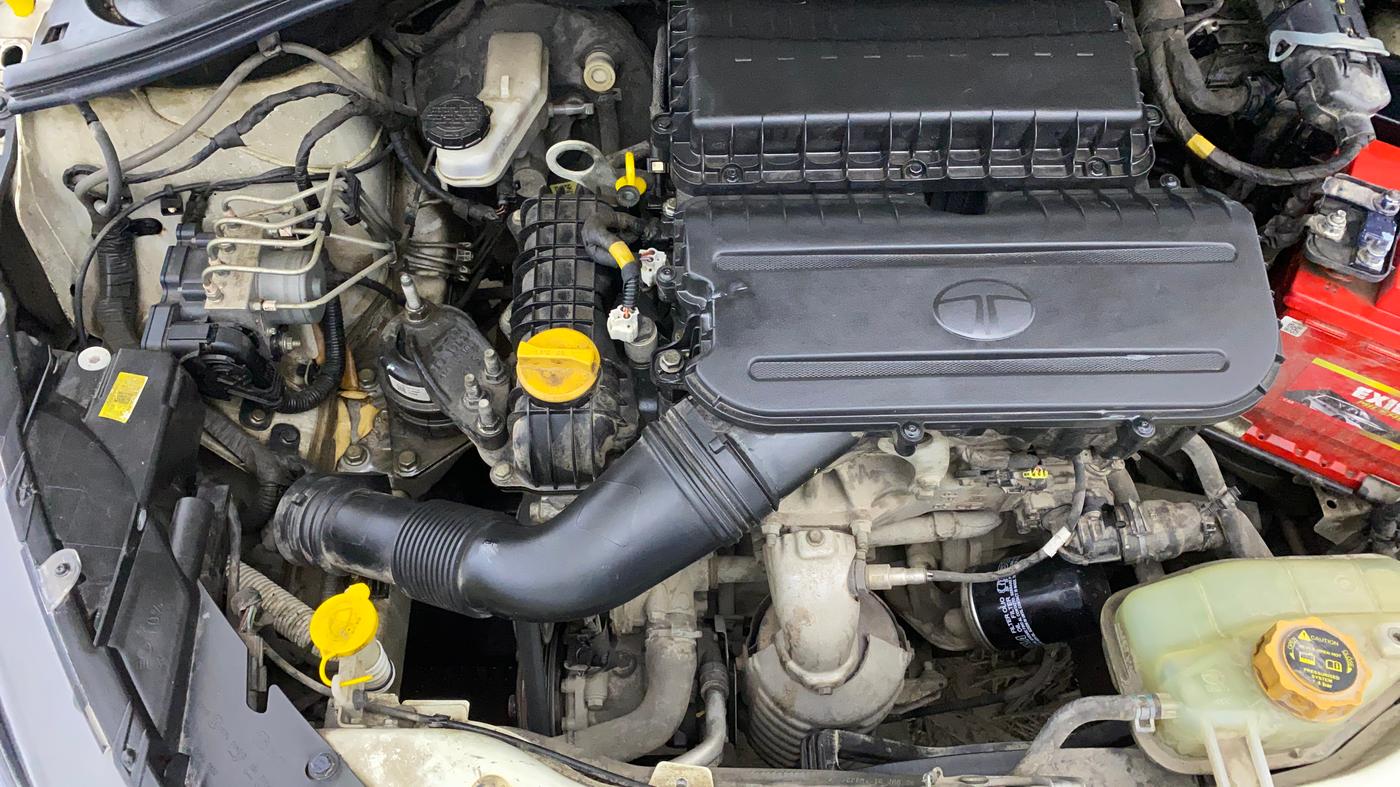 2020 Tata Tiago XZ PLUS PETROL, Petrol, Manual, 64,223 km, Engine View - Right