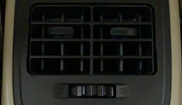 2020 Maruti Dzire VXI AMT, Petrol, Automatic, 17,157 km, Rear AC Vents