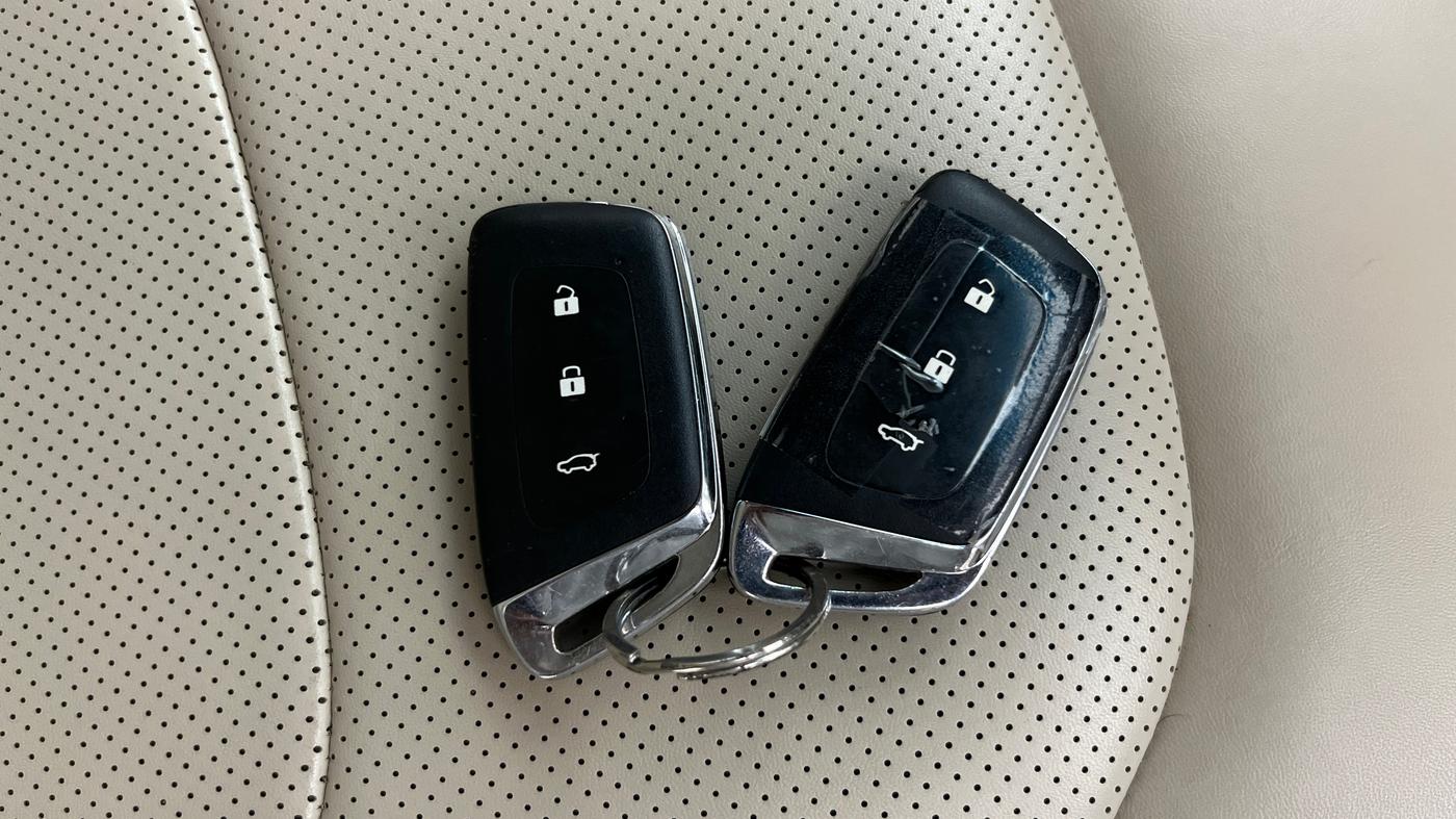 2022 MG HECTOR SHARP 1.5 PETROL CVT, Petrol, Automatic, 25,827 km, Key Close Up
