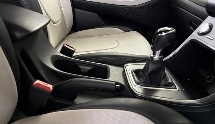 2022 Hyundai Creta EX 1.5 PETROL, Petrol, Manual, 15,129 km, Gear Lever