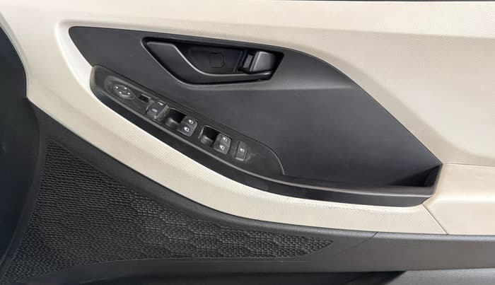 2022 Hyundai Creta EX 1.5 PETROL, Petrol, Manual, 15,129 km, Driver Side Door Panels Control