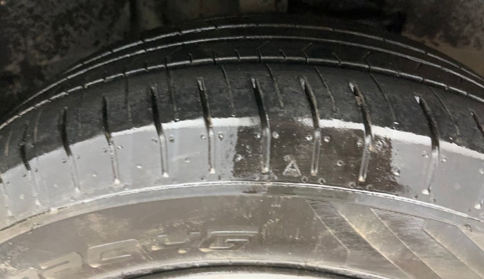 2019 Tata NEXON XM PETROL, Petrol, Manual, 72,768 km, Right Front Tyre Tread