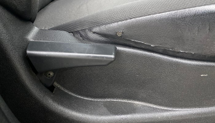 2018 Tata Tiago XM PETROL, Petrol, Manual, 63,282 km, Driver Side Adjustment Panel