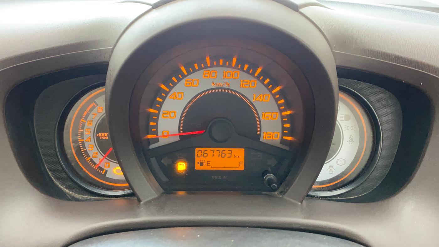 2013 Honda Brio S MT, Petrol, Manual, 67,805 km, Odometer Image