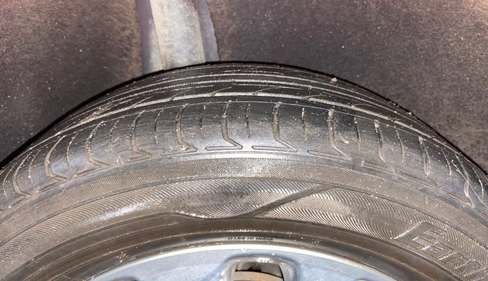 2017 Maruti Baleno ZETA PETROL 1.2, Petrol, Manual, 1,05,591 km, Right Rear Tyre Tread