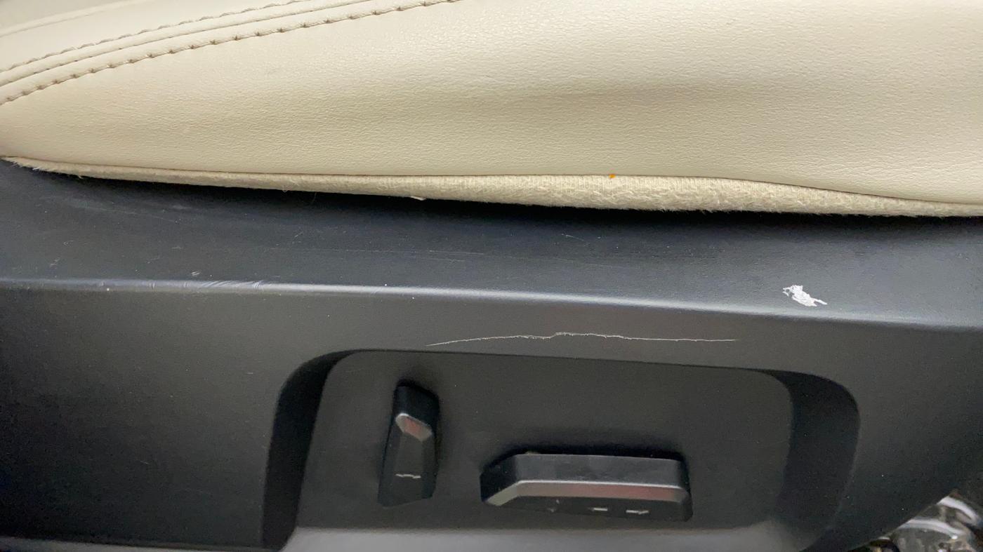 2021 Tata Safari XZA PLUS 6S, Diesel, Automatic, 92,333 km, Driver Side Adjustment Panel