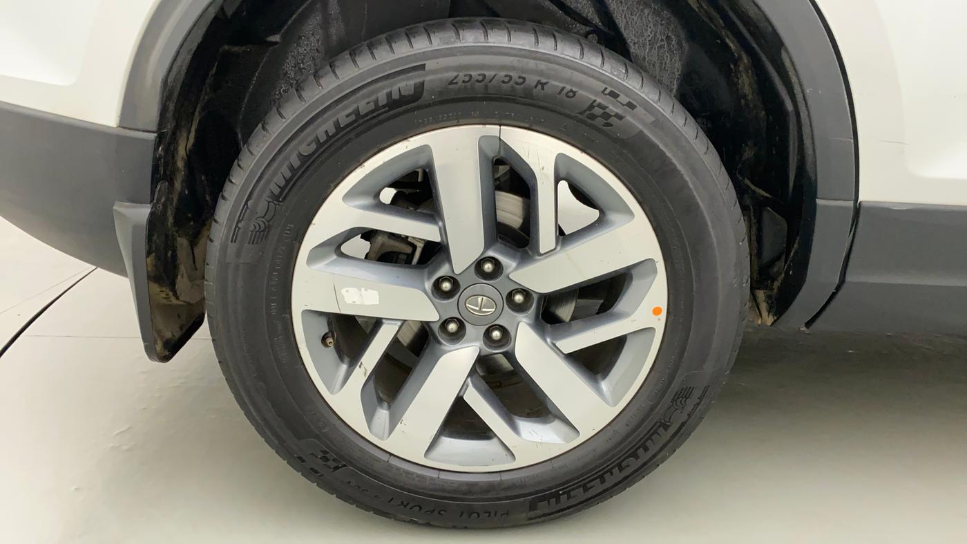 2021 Tata Safari XZA PLUS 6S, Diesel, Automatic, 92,333 km, Right Rear Wheel