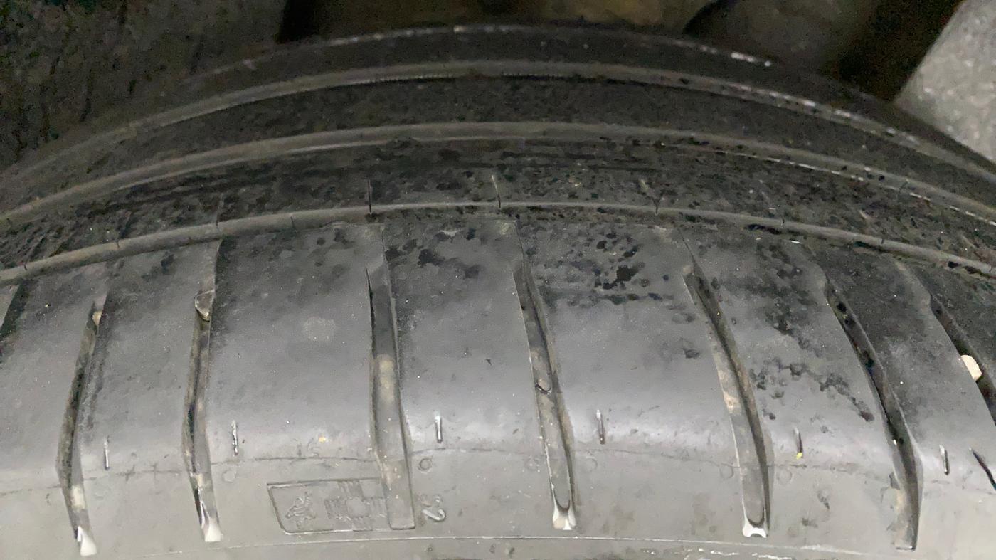 2021 Tata Safari XZA PLUS 6S, Diesel, Automatic, 92,333 km, Left Rear Tyre Tread