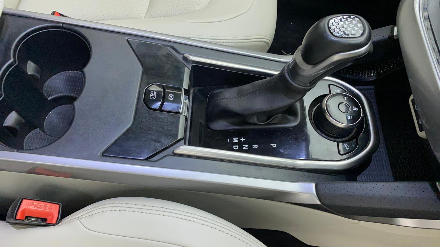 2021 Tata Safari XZA PLUS 6S, Diesel, Automatic, 92,333 km, Gear Lever