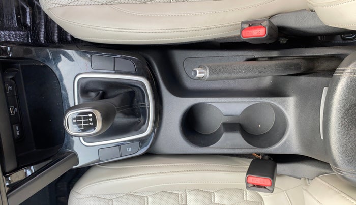 2019 KIA SELTOS HTX 1.5 PETROL, Petrol, Manual, 65,003 km, Gear Lever