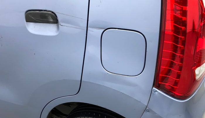 2010 Maruti Wagon R 1.0 LXI, Petrol, Manual, 86,967 km, Left quarter panel - Slightly dented