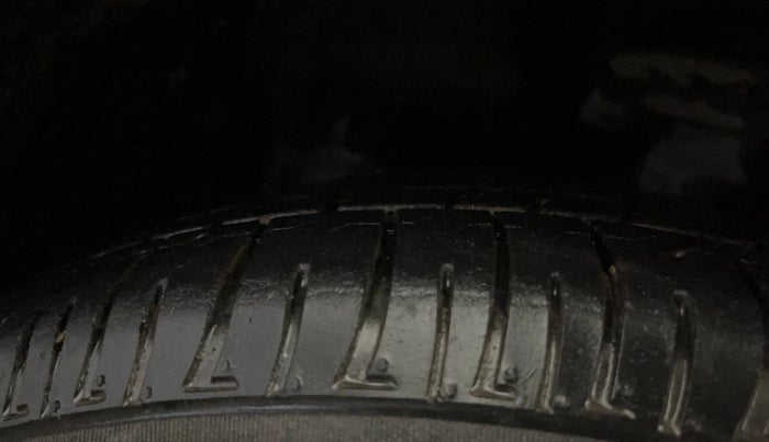 2018 Hyundai Creta E PLUS 1.6 PETROL, Petrol, Manual, 60,896 km, Left Front Tyre Tread