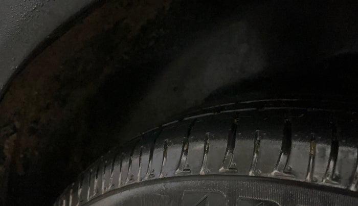 2018 Hyundai Creta E PLUS 1.6 PETROL, Petrol, Manual, 60,896 km, Left Rear Tyre Tread