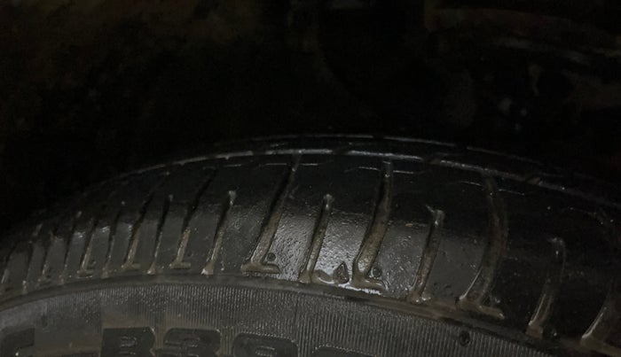 2018 Hyundai Creta E PLUS 1.6 PETROL, Petrol, Manual, 60,896 km, Right Front Tyre Tread