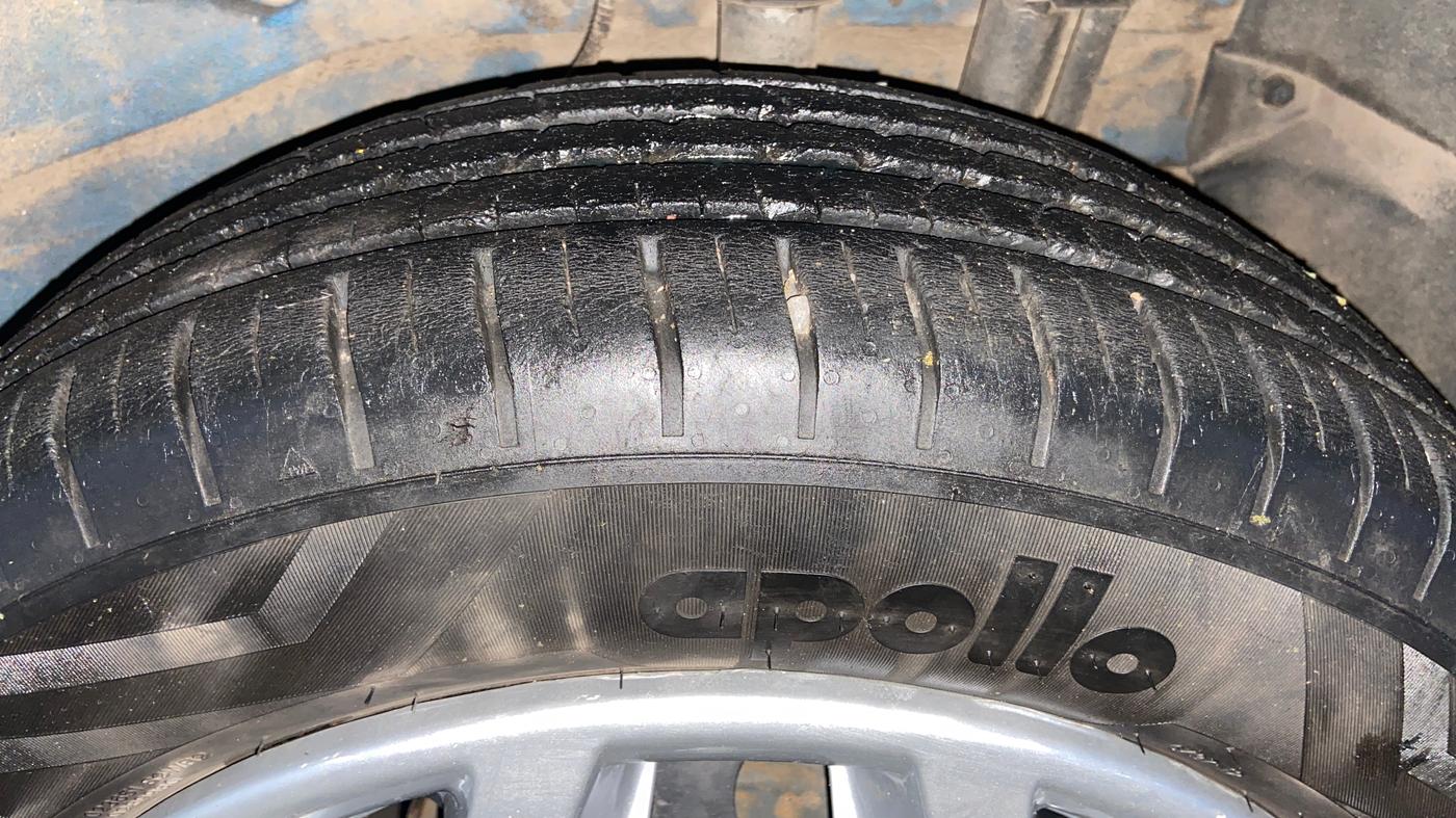 2018 Tata NEXON XZ DIESEL, Diesel, Manual, 1,10,350 km, Left Rear Tyre Tread