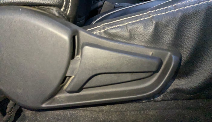 2023 Maruti Alto K10 VXI PLUS, Petrol, Manual, 62,405 km, Driver Side Adjustment Panel