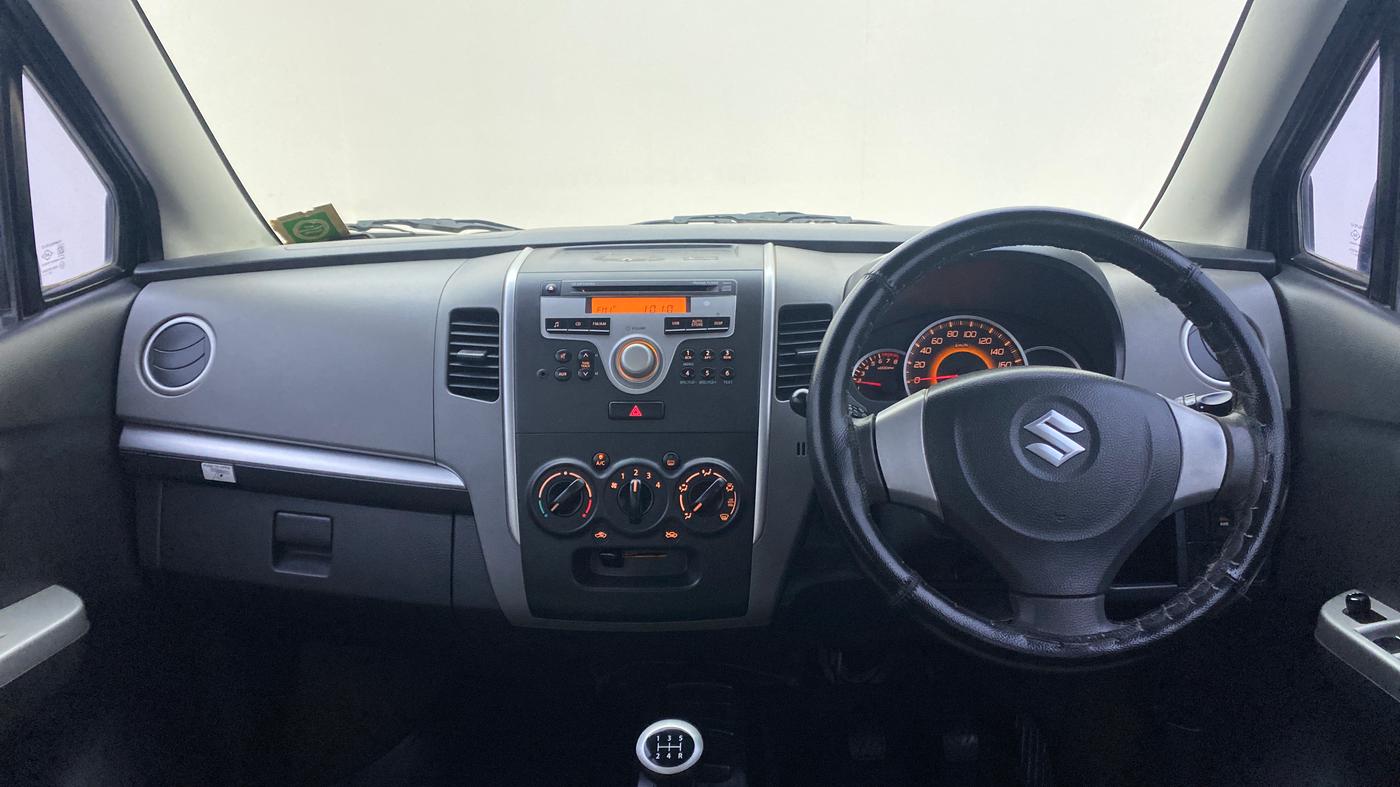 2012 Maruti Wagon R 1.0 VXI, Petrol, Manual, 32,013 km, Dashboard