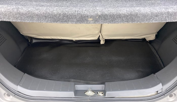 2012 Maruti Wagon R 1.0 VXI, Petrol, Manual, 32,013 km, Boot Inside