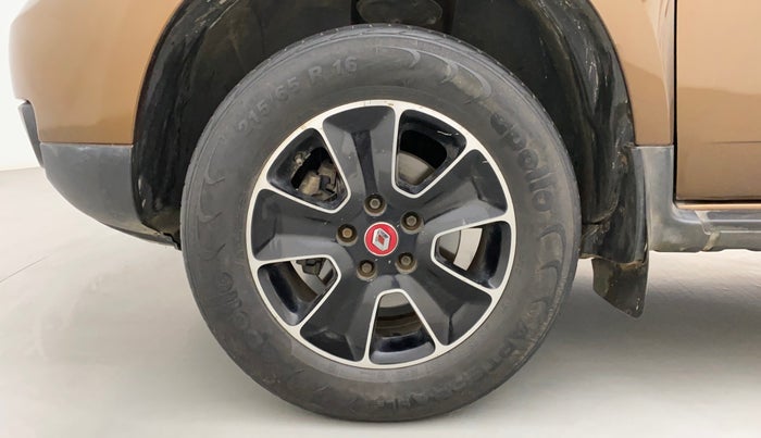 2018 Renault Duster 85 PS RXS MT DIESEL, Diesel, Manual, 1,12,221 km, Left Front Wheel