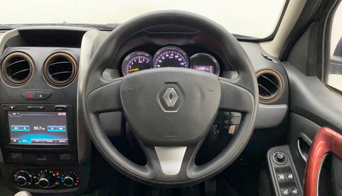 2018 Renault Duster 85 PS RXS MT DIESEL, Diesel, Manual, 1,12,221 km, Steering Wheel Close Up