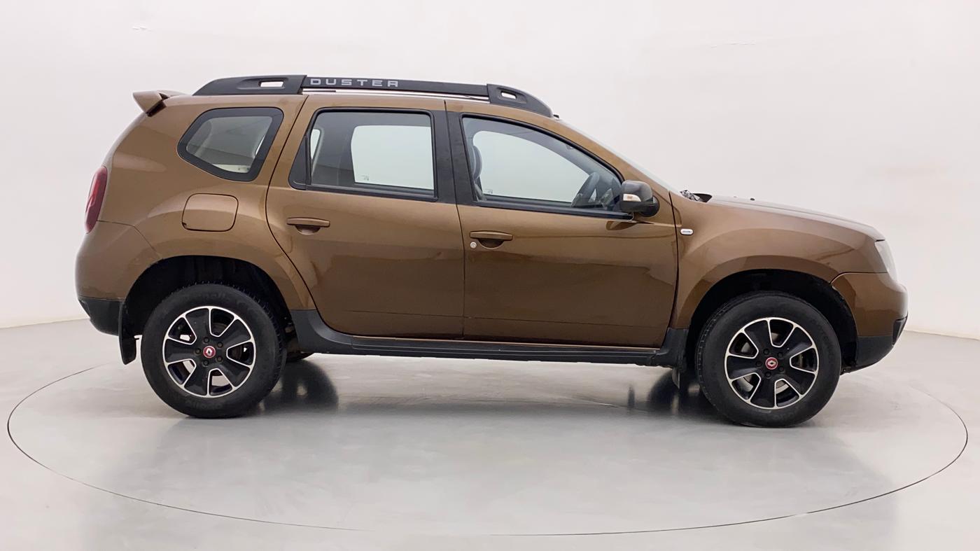 2018 Renault Duster 85 PS RXS MT DIESEL, Diesel, Manual, 1,12,221 km, Right Side View