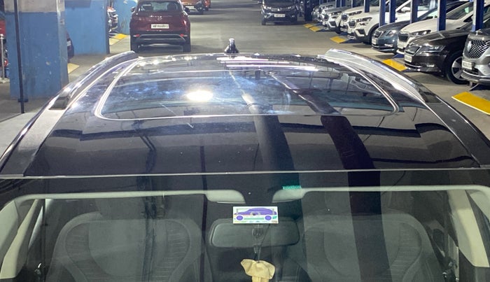 2021 Mahindra XUV700 AX 5 P MT 7 STR, Petrol, Manual, 11,809 km, Moonroof/ Sunroof