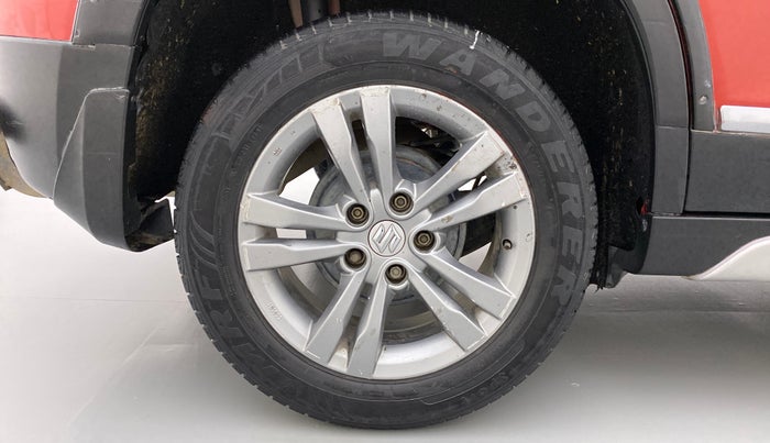 2017 Maruti Vitara Brezza VDI, Diesel, Manual, 65,080 km, Right Rear Wheel