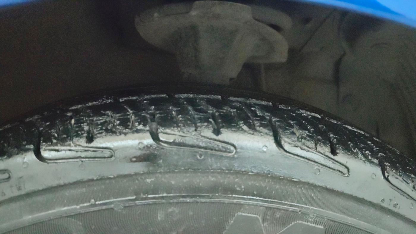 2013 Hyundai Eon ERA +, Petrol, Manual, 76,475 km, Right Front Tyre Tread