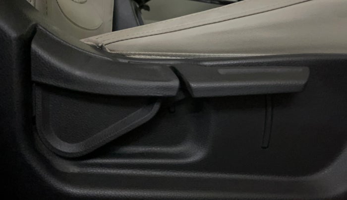 2020 KIA SELTOS HTX IVT 1.5 PETROL, Petrol, Automatic, 76,972 km, Driver Side Adjustment Panel