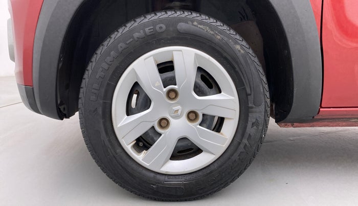 2015 Renault Kwid RXT, Petrol, Manual, 62,457 km, Left Front Wheel