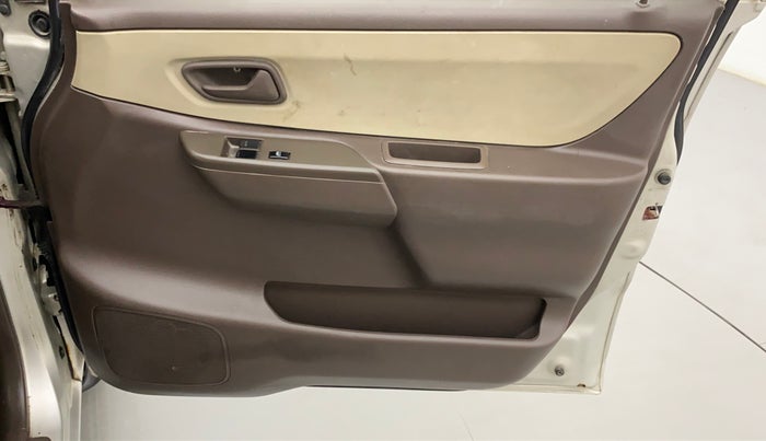 2010 Maruti Zen Estilo LXI, Petrol, Manual, 36,169 km, Driver Side Door Panels Control