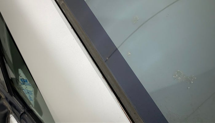 2010 Maruti Zen Estilo LXI, Petrol, Manual, 36,169 km, Right A pillar - Paint is slightly faded