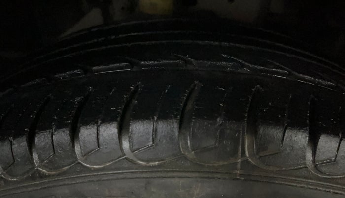 2019 Ford Ecosport TREND 1.5L PETROL, Petrol, Manual, 42,435 km, Right Front Tyre Tread