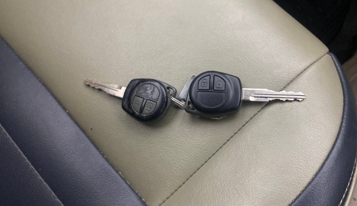 2013 Maruti Swift Dzire VXI, Petrol, Manual, 51,416 km, Key Close Up