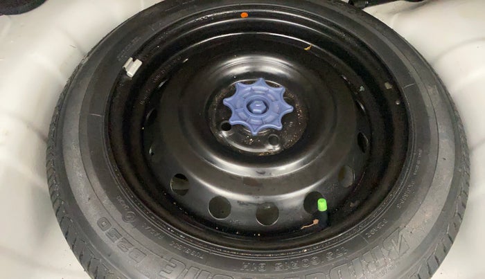 2014 Hyundai Xcent SX 1.2 (O), Petrol, Manual, 45,871 km, Spare Tyre