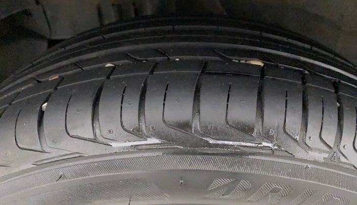2022 Tata NEXON XM PETROL, Petrol, Manual, 11,662 km, Right Rear Tyre Tread