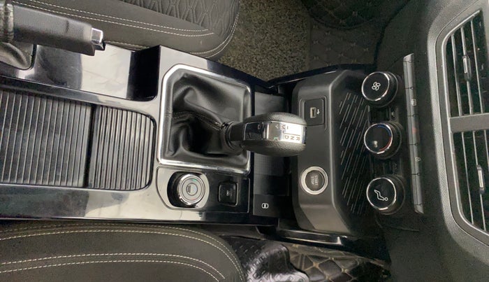 2022 Renault Kiger RXZ AMT, Petrol, Automatic, 65,530 km, Gear Lever