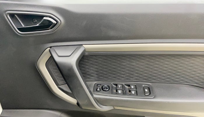 2022 Renault Kiger RXZ AMT, Petrol, Automatic, 65,530 km, Driver Side Door Panels Control