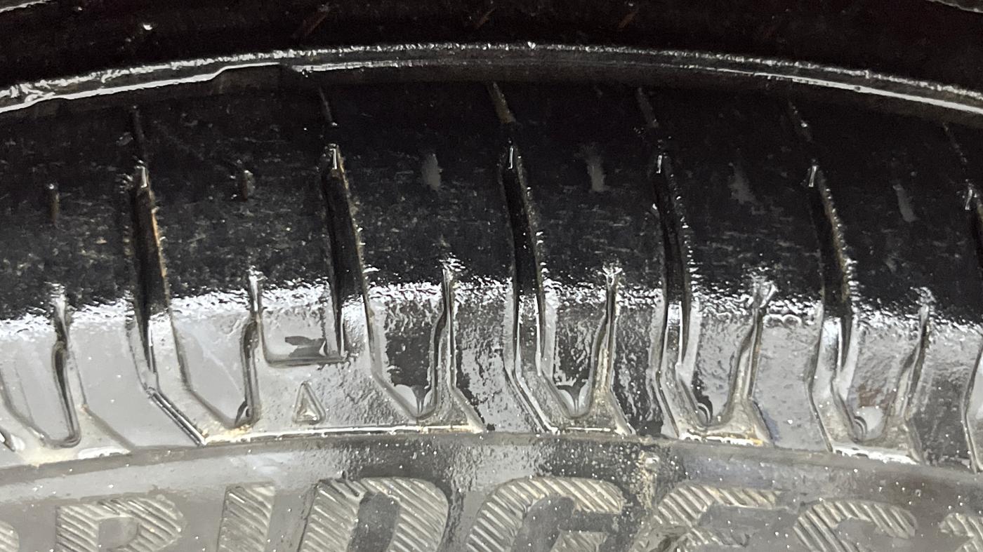 2014 Datsun Go T, Petrol, Manual, 73,041 km, Right Front Tyre Tread