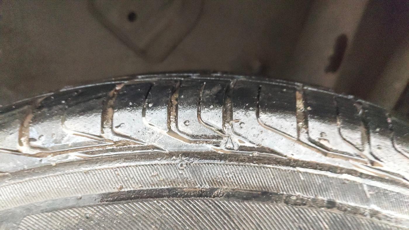 2018 Tata NEXON XM PETROL, Petrol, Manual, 90,001 km, Left Rear Tyre Tread