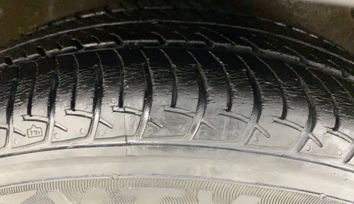 2018 Maruti Celerio ZXI AMT, Petrol, Automatic, 25,897 km, Right Front Tyre Tread