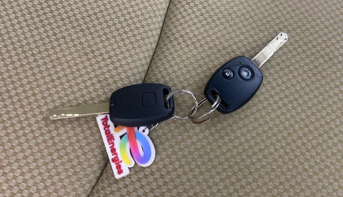 2012 Honda Brio S MT, Petrol, Manual, 31,081 km, Key Close Up