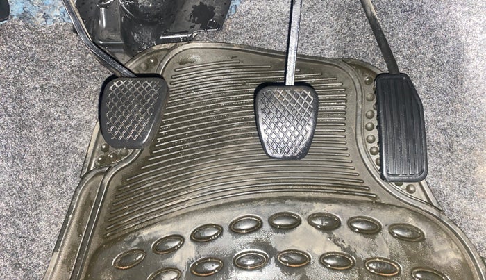 2012 Honda Brio S MT, Petrol, Manual, 31,081 km, Pedals