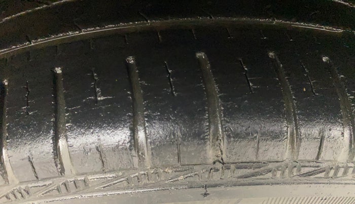 2012 Honda Brio S MT, Petrol, Manual, 31,081 km, Left Front Tyre Tread