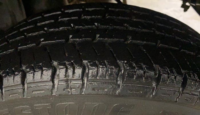 2015 Maruti Alto K10 VXI, Petrol, Manual, 42,660 km, Left Rear Tyre Tread