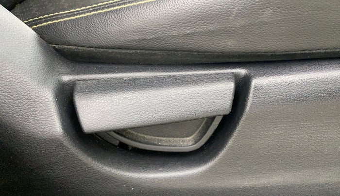 2019 Hyundai NEW SANTRO SPORTZ AMT, Petrol, Automatic, 55,958 km, Driver Side Adjustment Panel